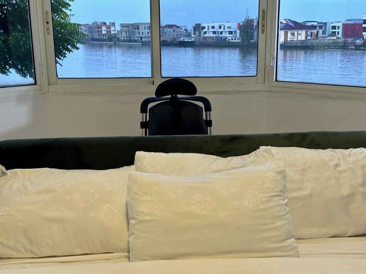 Guided Hospitality - Luxury Accommodations ลากอส ภายนอก รูปภาพ