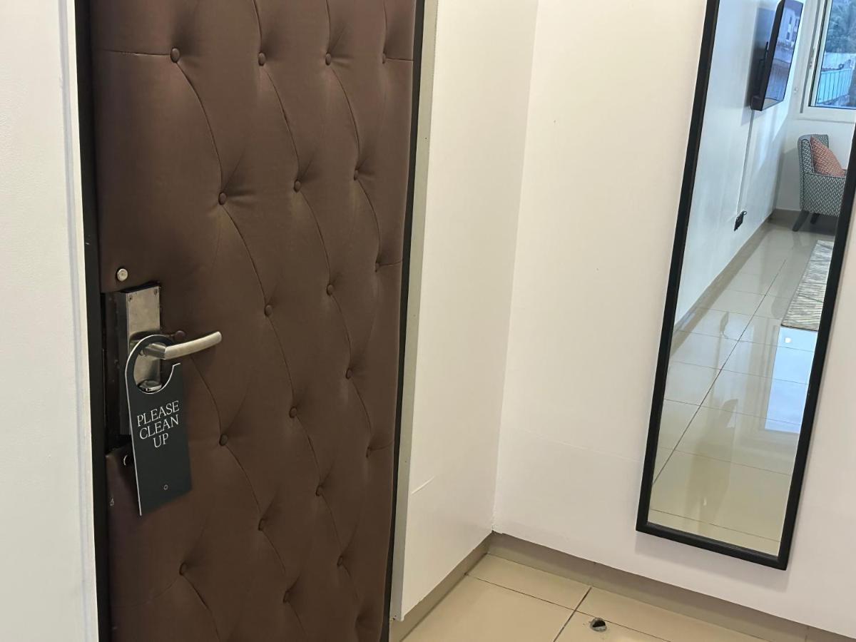 Guided Hospitality - Luxury Accommodations ลากอส ภายนอก รูปภาพ