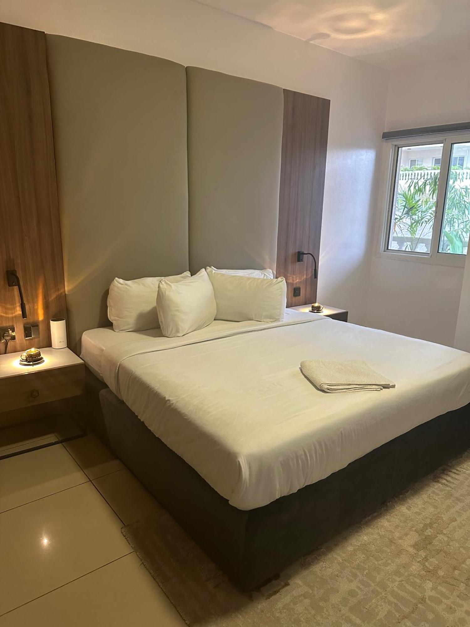 Guided Hospitality - Luxury Accommodations ลากอส ภายนอก รูปภาพ